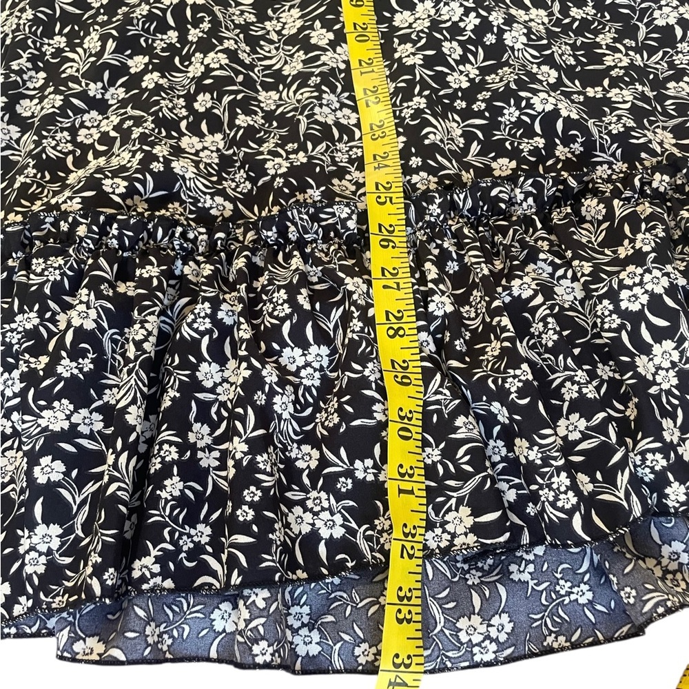 Black and White floral Ruffled Mini Dress, Large, New - Picture 8 of 10